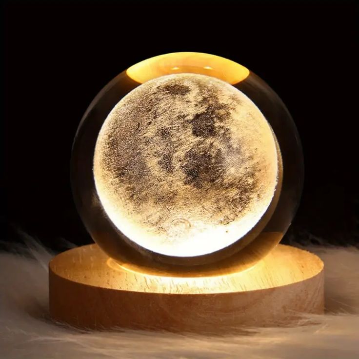 AsrtroMoon™ Crystal Lamp